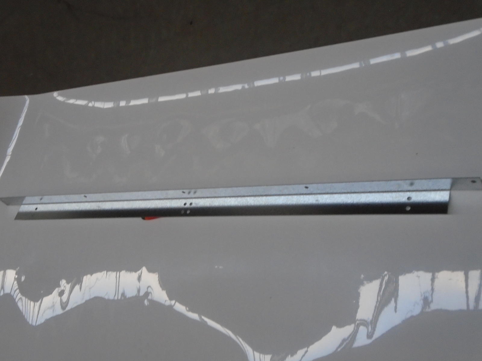 Profile for Vostermans VC140 Exhaust Fixture